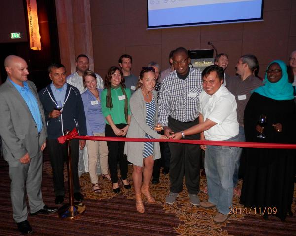 Opening ceremony of the UNEP/GEF Blue Forests Project, with Leah Glass cutting the ribbon with representatives from the Mozambique and Indonesia intervention sites.