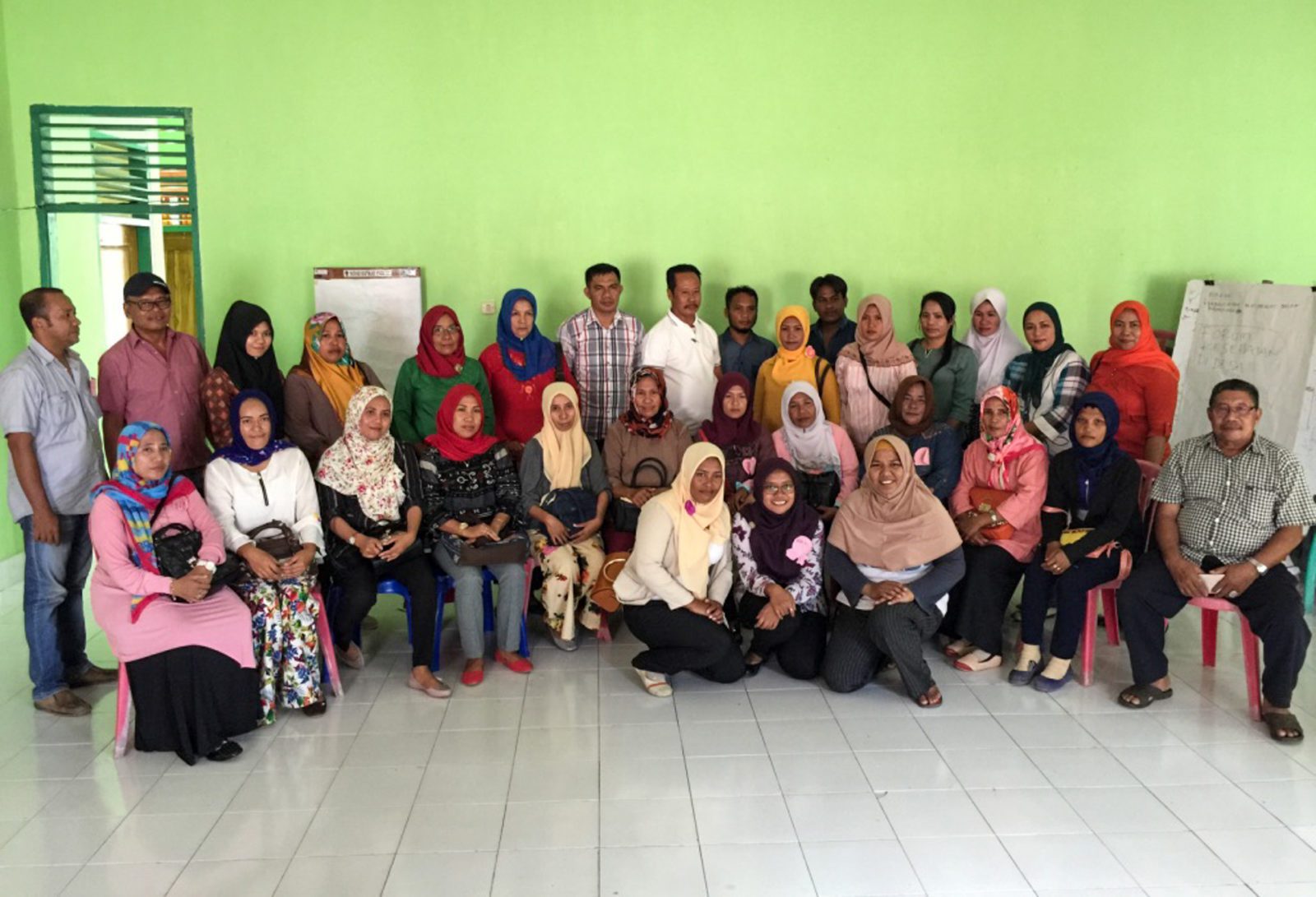 A group photo of all the cross-training workshop leaders and participants | Photo: Ratih Pertiwi