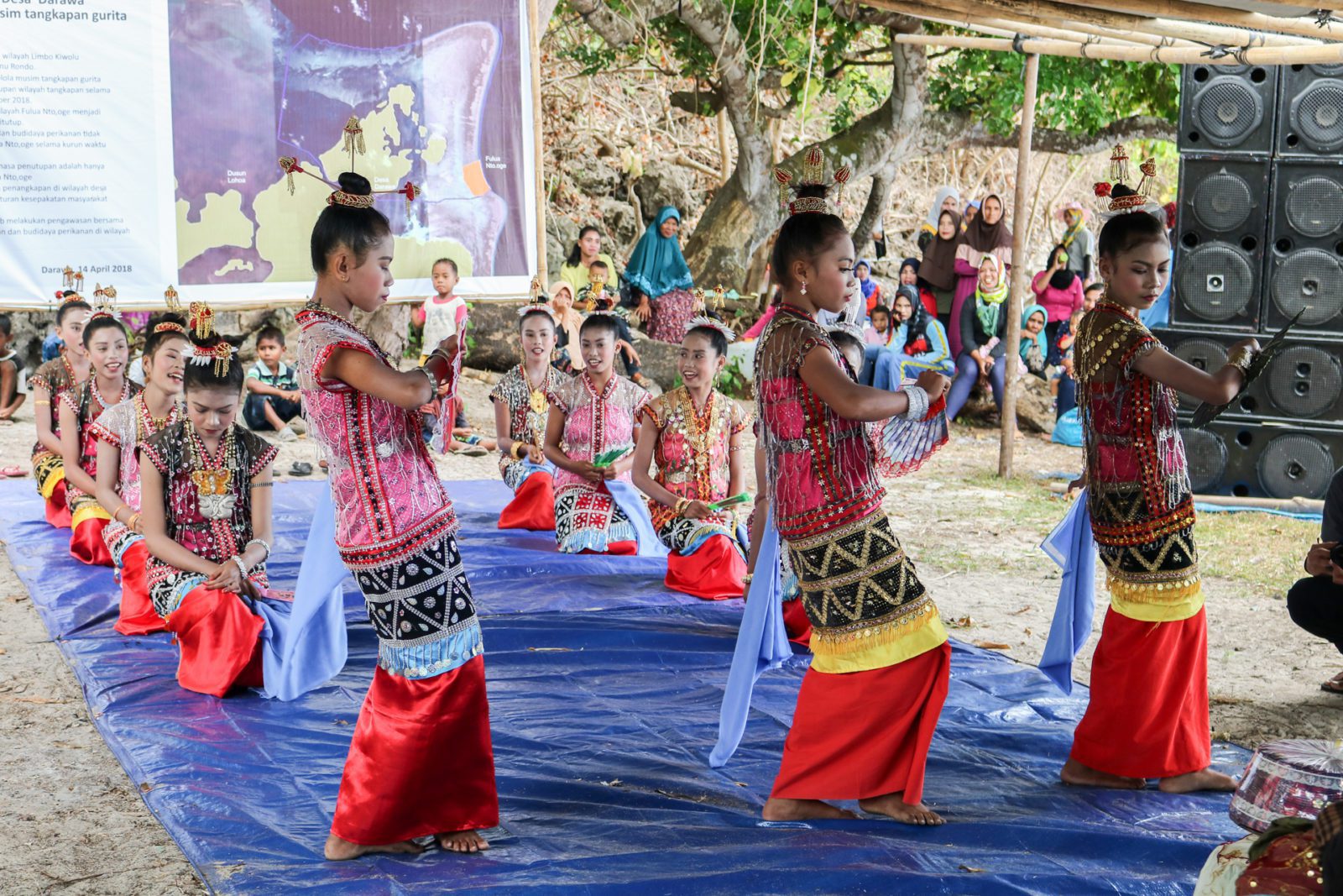 Larangi, the traditional dance of Kaledupa Island.